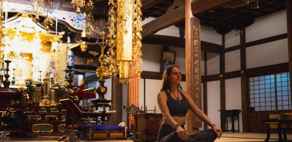[OSAKA] 🇯🇵🧘 Temple Yoga Experience 🌿⛩️